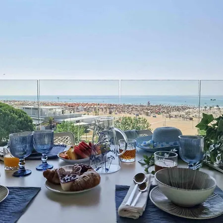 Colourful With Terrace Overlooking The Sea 아파트 비비오네